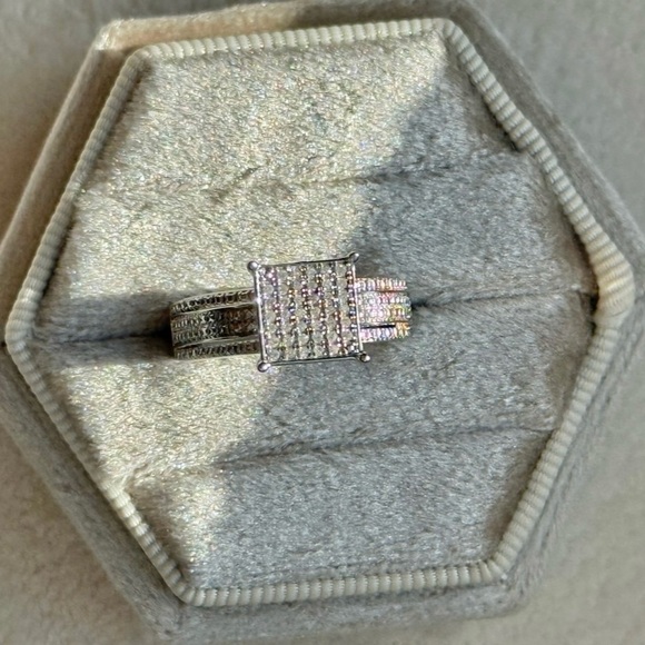 1/2 CTW REAL DIAMONDS DESIGNER RING 18K WHITE GOLD